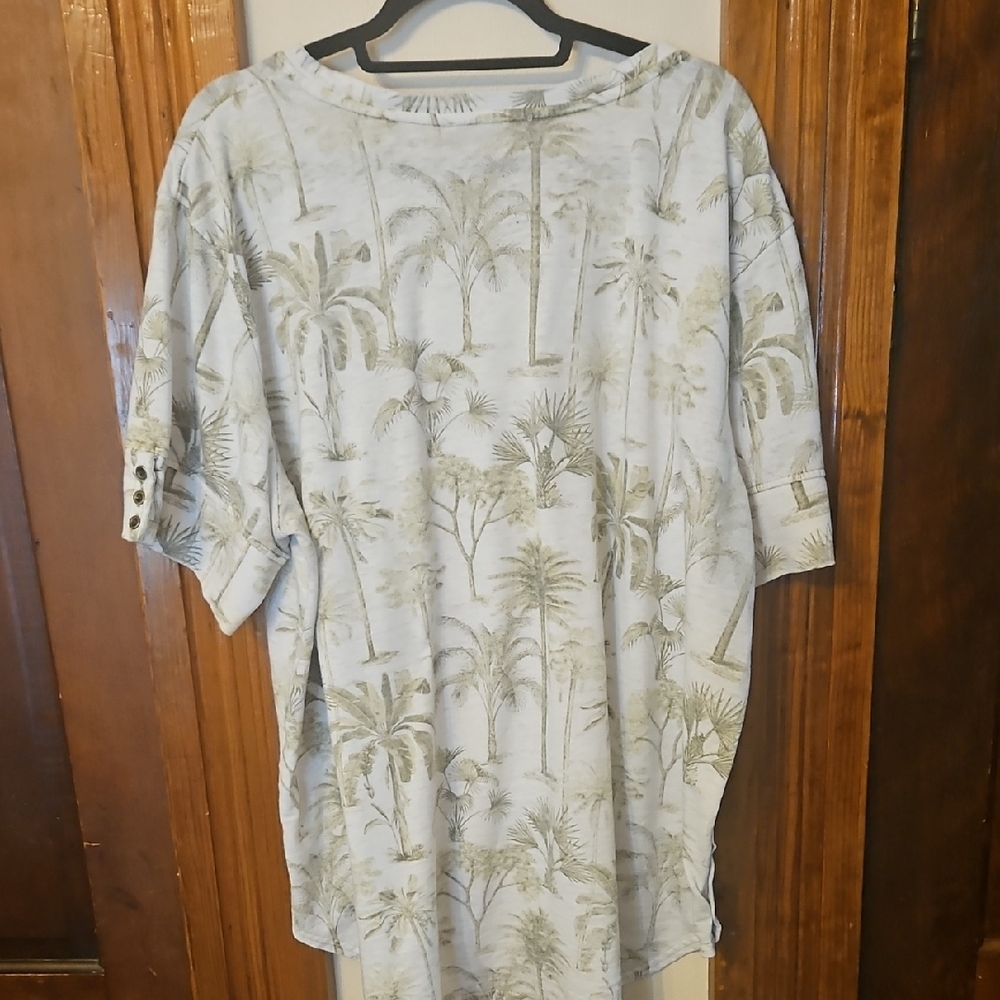 Jane and Delancey Green Tan Relaxed Blouse - Picture 7 of 7